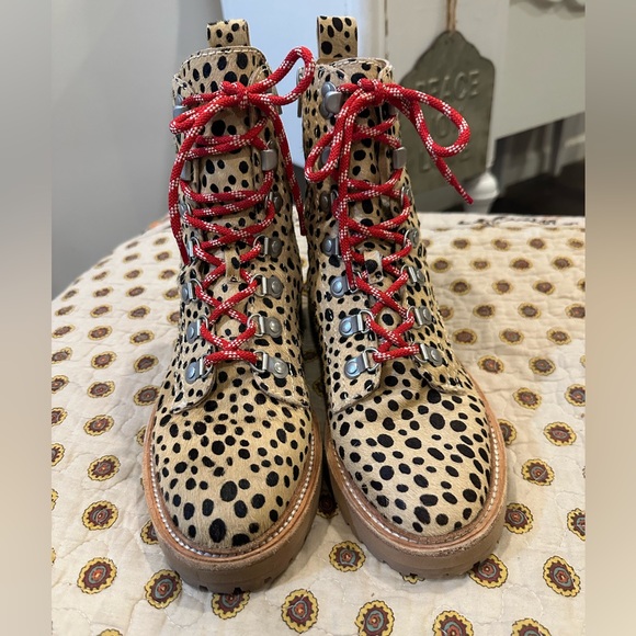 Dolce Vita for Anthropologie Leopard Print Ankle Boots with Red Laces Size 8 - Picture 4 of 8